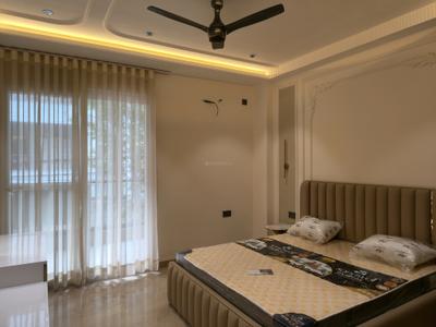 Bedroom Image of 3200 Sq.ft 5 BHK Builder Floor for sale in Indirapuram Ghaziabad for Rs. 40000000