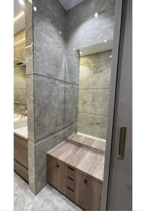 Bathroom Image of 2700 Sq.ft 4.5 BHK Builder Floor for sale in Paramount Luxury Floors Sushant Lok 3 B Block, Sector 57 Gurgaon for Rs. 42500000
