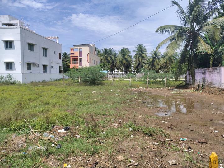 Royal Plots Main Image 1