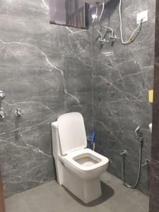 Common Bathroom Image of 250 Sq.ft 1 RK Builder Floor for rent in Mayur Vihar Phase 1 New Delhi for Rs. 14000