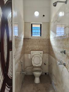 Bathroom Image of 1050 Sq.ft 3 BHK Apartment / Flat for sale in Baghajatin Kolkata for Rs. 6000000