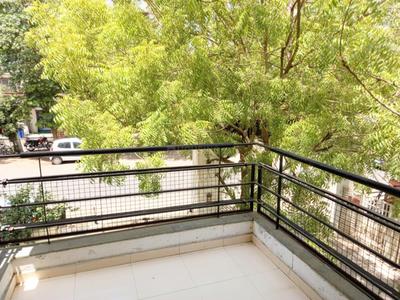 Balcony Image of 2250 Sq.ft 4 BHK Independent House for sale in Chanakyapuri Ahmedabad for Rs. 32500000