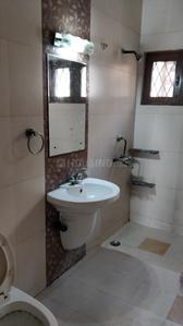 Bathroom Image of 2000 Sq.ft 8 BHK Independent House for sale in Sector 26 Noida for Rs. 55000000