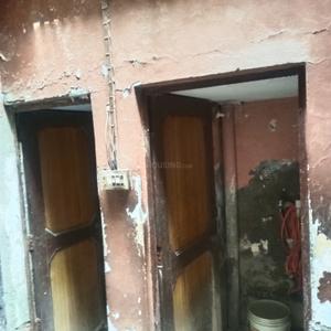 Bathroom Image of 890 Sq.ft 1 BHK Independent House for sale in Vijay Nagar Ghaziabad for Rs. 7000000