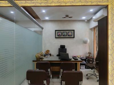Living Room Image of 2200 Sq.ft 4 BHK Apartment / Flat for sale in Kalyan West Kalyan for Rs. 27000000
