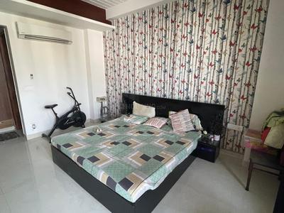 Bedroom Image of 1800 Sq.ft 3 BHK Builder Floor for sale in Patel Nagar New Delhi for Rs. 40000000