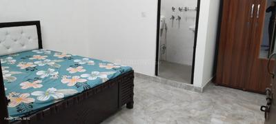 Bedroom Image of GIRLS PG WITH ATTACHED BATHROOM in Sector 18, Noida