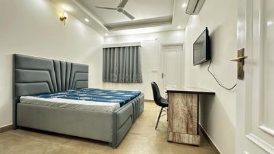 Bedroom Image of 2700 Sq.ft 5 BHK Apartment / Flat for rent in Mount Kailash Apartment, East Of Kailash New Delhi for Rs. 140000