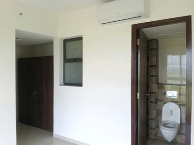 Bedroom Image of 900 Sq.ft 2 BHK Apartment / Flat for rent in Lodha Splendora Riverview, Kasarvadavali Thane for Rs. 29000