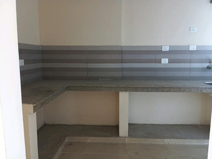 Paras Dews Main Image 1