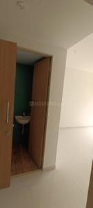 Bathroom Image of 500 Sq.ft 1 BHK Apartment / Flat for sale in Lodha Crown Kolshet, Kolshet Thane for Rs. 5900000