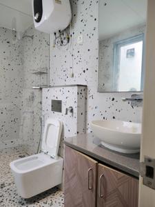 Bedroom Three Image of 1450 Sq.ft 3 BHK Apartment / Flat for rent in Vasant Kunj New Delhi for Rs. 60000