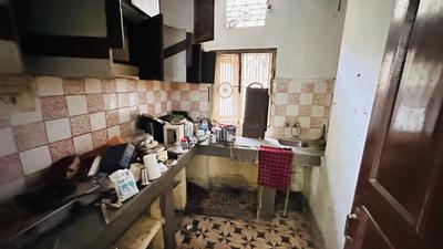Kitchen Image of 750 Sq.ft 2 BHK Apartment / Flat for rent in Khatiwala Tank Indore for Rs. 16000