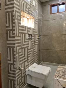 Common Bathroom Image of 1350 Sq.ft 4 BHK Apartment / Flat for sale in Saarthi Lavish Homes by Saarthi Builders, Sector 15 Dwarka New Delhi for Rs. 11500000