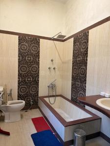 Image of 2200 Sq.ft 2 BHK Builder Floor for rent in Elgin, Kolkata for Rs. 150000