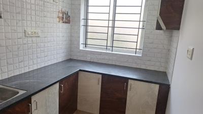 Kitchen Image of 1020 Sq.ft 2 BHK Builder Floor for rent in Bommanahalli Bengaluru for Rs. 25000