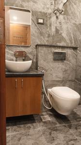 Bathroom Image of 550 Sq.ft 1 RK Builder Floor for rent in Sector 57 Gurgaon for Rs. 28000