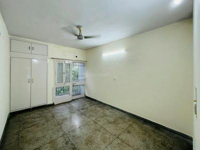 Bedroom Image of 2350 Sq.ft 4 BHK Apartment / Flat for sale in DDA Flats Sarita Vihar, Sarita Vihar New Delhi for Rs. 36500000