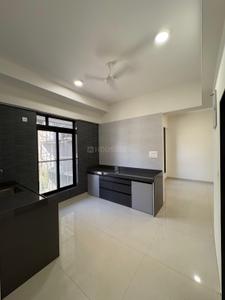 Kitchen Image of 750 Sq.ft 2 BHK Apartment / Flat for sale in Malad West Mumbai for Rs. 13500000
