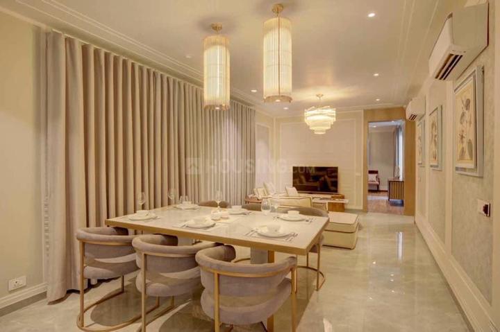 HIGHSTREET Main Image 1