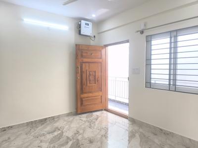Living Room Image of 580 Sq.ft 1 BHK Apartment / Flat for rent in Singasandra Bengaluru for Rs. 22000