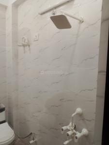 Bathroom Image of 600 Sq.ft 1 BHK Builder Floor for rent in Sector 63 A Noida for Rs. 16000