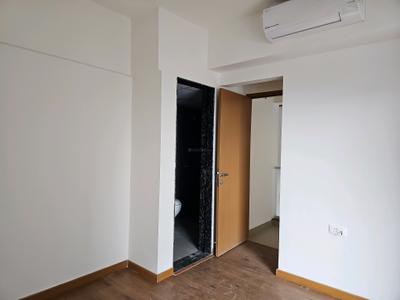 Bedroom Image of 1350 Sq.ft 2 BHK Apartment / Flat for rent in Gera Song Of Joy, Kharadi Pune for Rs. 49000