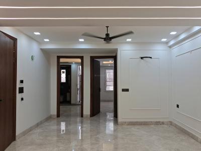 Living Room Image of 1350 Sq.ft 3 BHK Builder Floor for sale in Paschim Vihar New Delhi for Rs. 26500000
