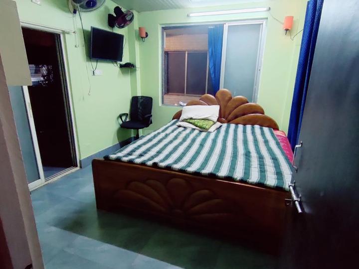 Airport 2 no gate Bedroom 1