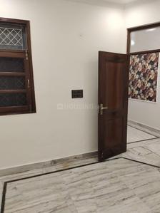 Bedroom Image of 900 Sq.ft 3 BHK Builder Floor for sale in Ramesh Nagar New Delhi for Rs. 10500000