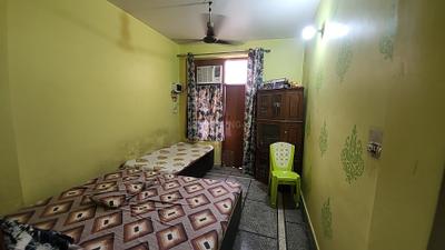 Bedroom Image of 774 Sq.ft 4 BHK Independent House for sale in Ashok Vihar Phase 1 Gurgaon for Rs. 13000000