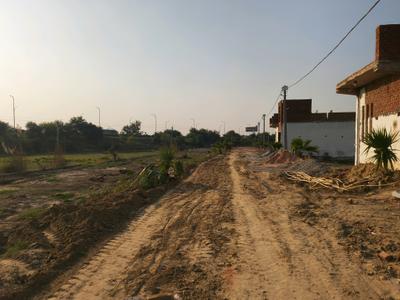 Image of 800 Sq.ft Residential Plot / Land for sale in Basantpur Saitli, Ghaziabad for Rs. 2649001