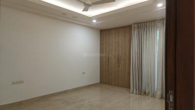 Bedroom Image of 2400 Sq.ft 4 BHK Builder Floor for rent in Greater Kailash II New Delhi for Rs. 225000