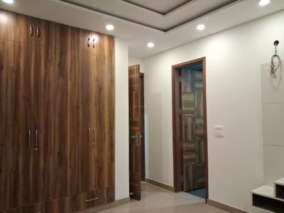 Bedroom Image of 1800 Sq.ft 3 BHK Builder Floor for sale in Paschim Vihar New Delhi for Rs. 40000000