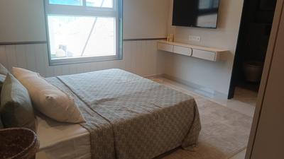 Bedroom Image of 1300 Sq.ft 3 BHK Apartment / Flat for sale in Hadapsar Pune for Rs. 10000000