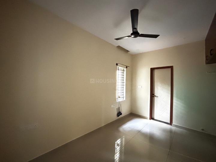 Siri homes Bedroom 1
