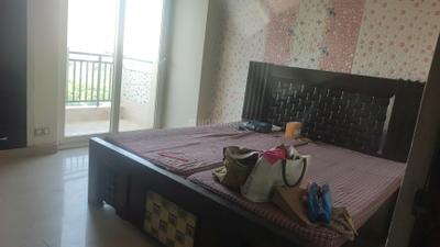 Bedroom Image of 1350 Sq.ft 3 BHK Apartment / Flat for rent in Sethi Max Royal, Sector 76 Noida for Rs. 52000