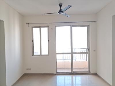 Living Room Image of 950 Sq.ft 2 BHK Apartment / Flat for sale in Jaypee Kosmos, Sector 134 Noida for Rs. 7500000