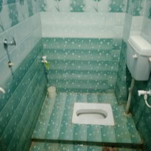 Bathroom Image of 600 Sq.ft 2 BHK Builder Floor for rent in Civil Lines Buxar for Rs. 4000