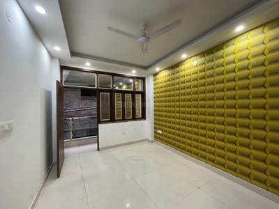 Bedroom Image of 900 Sq.ft 3 BHK Builder Floor for sale in Govindpuri New Delhi for Rs. 5800000