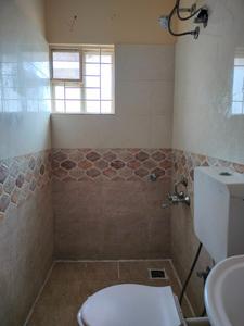 Bathroom Image of 800 Sq.ft 2 BHK Apartment / Flat for rent in Rayasandra Bengaluru for Rs. 16500