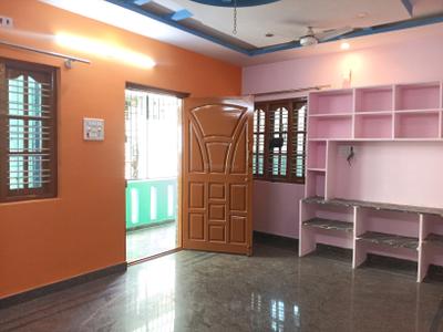 Living Room Image of 750 Sq.ft 2 BHK Independent House for rent in K R Puram Bengaluru for Rs. 16500