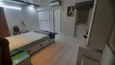 Bedroom Image of 2300 Sq.ft 3 BHK Apartment / Flat for sale in Thaltej Ahmedabad for Rs. 13000000