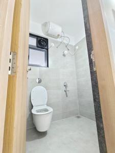 Bathroom Image of 2112 Sq.ft 4 BHK Apartment / Flat for sale in Vishwam Nandadevi CHSL, Kothrud Pune for Rs. 33000000
