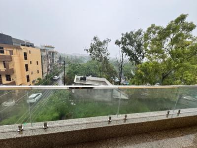 Balcony Image of 1600 Sq.ft 2 BHK Builder Floor for rent in Sector 42 Noida for Rs. 26000