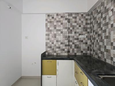 Kitchen Image of 600 Sq.ft 1 BHK Apartment / Flat for rent in Goel Hill Shire, Wagholi Pune for Rs. 14500