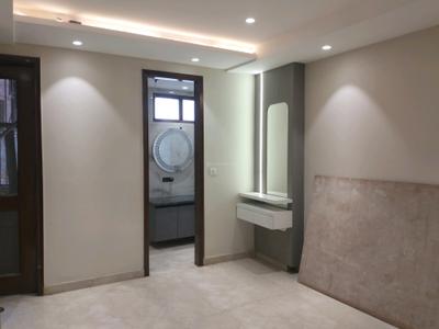 Bedroom Image of 1440 Sq.ft 3 BHK Builder Floor for sale in Mukherjee Nagar New Delhi for Rs. 18000000
