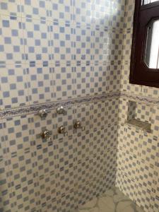 Bathroom Image of 2250 Sq.ft 2 BHK Builder Floor for rent in Sector 8 Panchkula for Rs. 25500