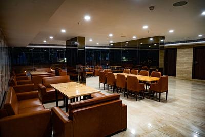 Hall Image of 2600 Sq.ft 3.5 BHK Apartment / Flat for sale in Rajbansi Nagar Patna for Rs. 35000000