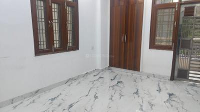 Bedroom Image of 1450 Sq.ft 3 BHK Apartment / Flat for rent in Indirapuram Ghaziabad for Rs. 32000